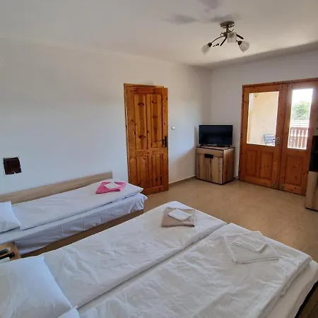 дияна Vakantiehuis Mramor (Haskovo)